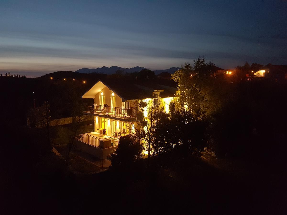 Villa Rolla Tivat Luaran gambar